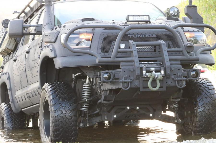 Детали экстерьера Toyota Tundra CrewMax 4x4 Zombie Apocalypse 2013 года  (фото 111 из 461)